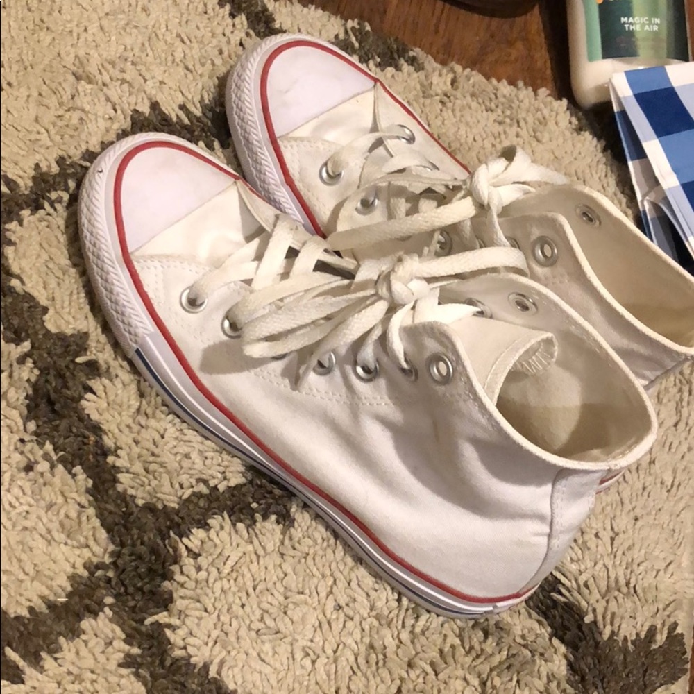Great condition white high top converse